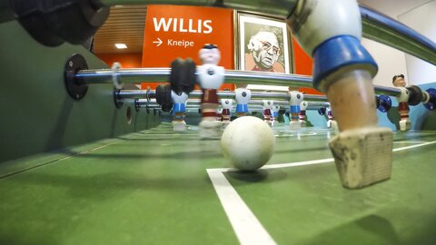 Bild Tischtennis, Tischfußball und Minigolf